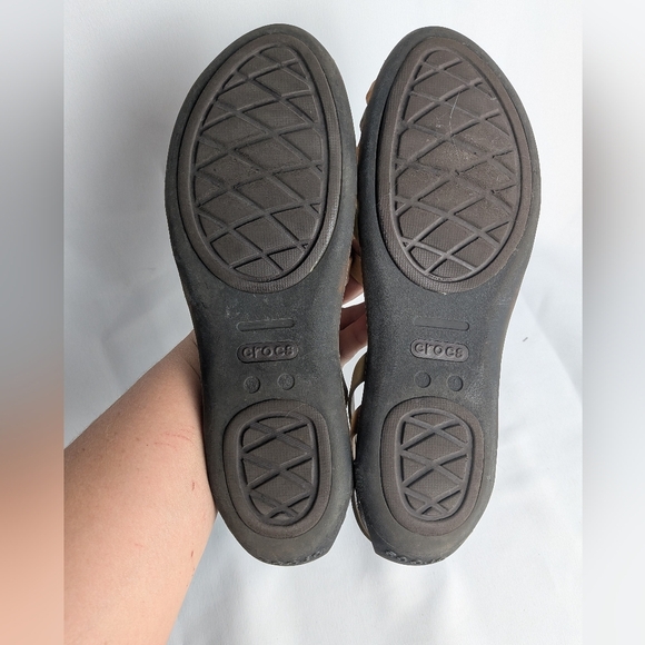 CROCS Isabella Huarache Flat Women Sandals Size 10 US Brown And Beige - Picture 6 of 7